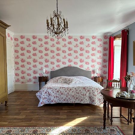 Château de la Preuille Bed&Breakfast Montaigu-Vendee Exterior foto